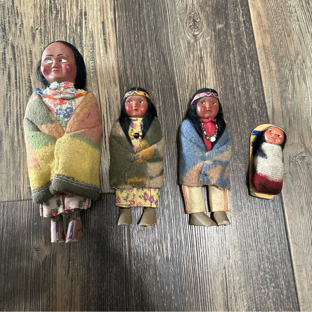 Vintage Skookum Native American Indian dolls family lot mom kids baby bully good